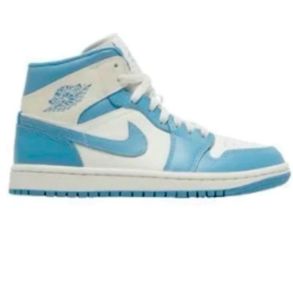 BNw/Box Baby Blue/White Jordans
